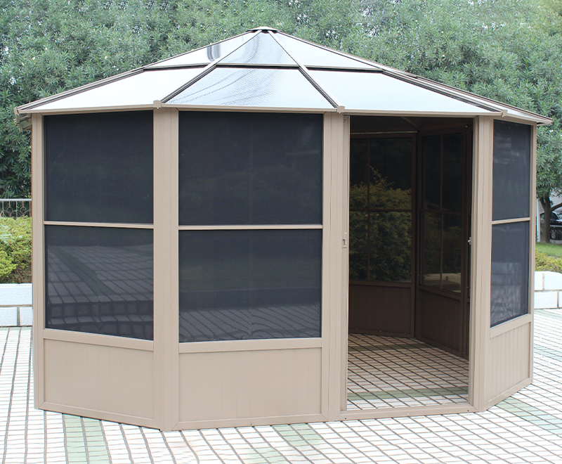 Solárium 12x12 stop s kovovou střechou a posuvnými dveřmi